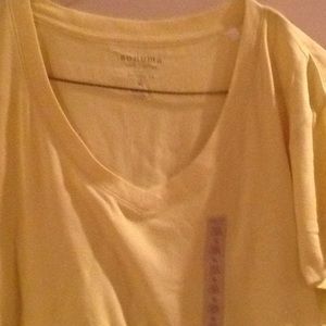 Sonoma V Neck short sleeved tee. Size XL